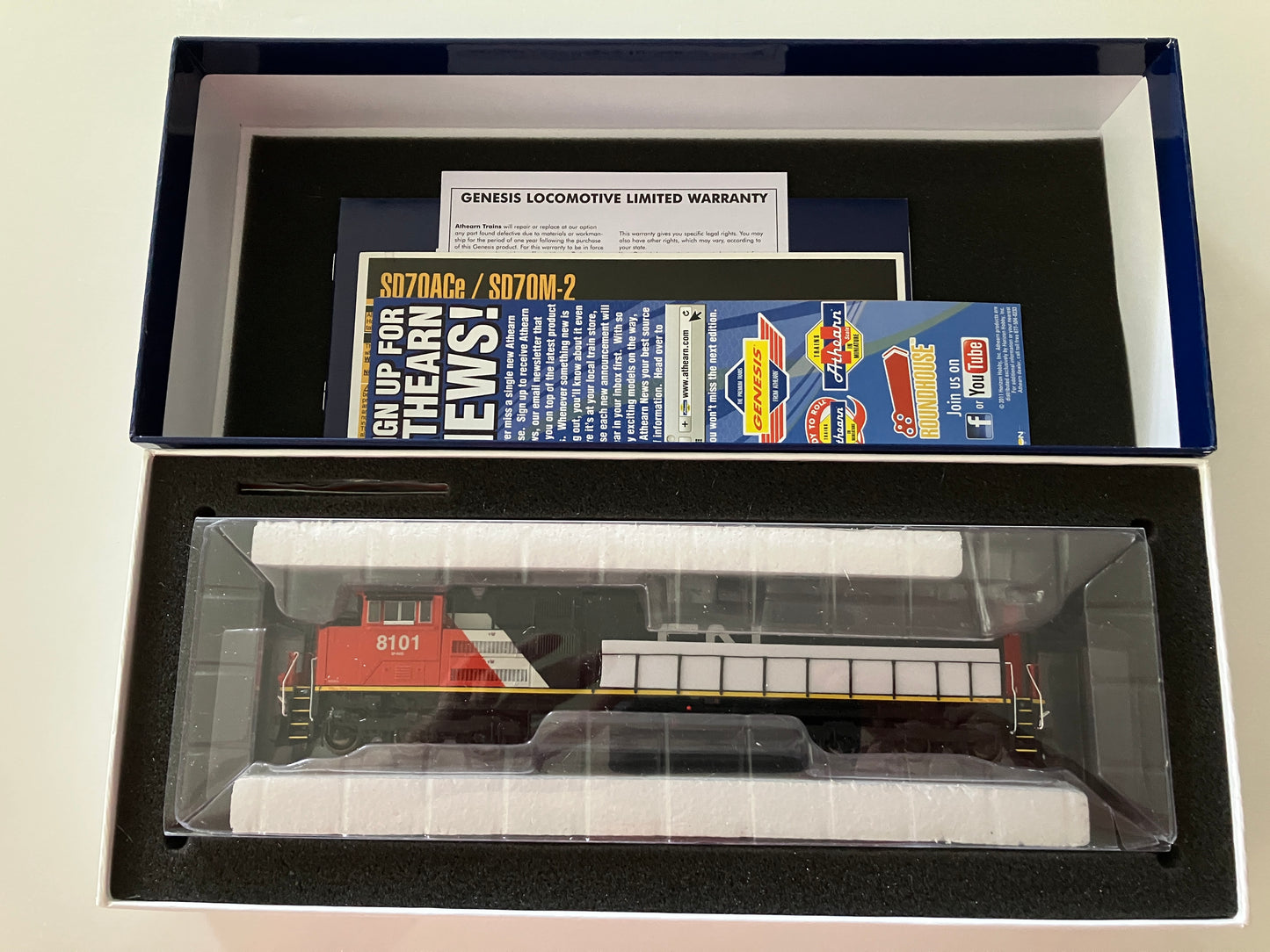 ATHG68892 Athearn Genesis SD70ACe w/DCC & Tsunami2 Sound, Canadian National #8101
