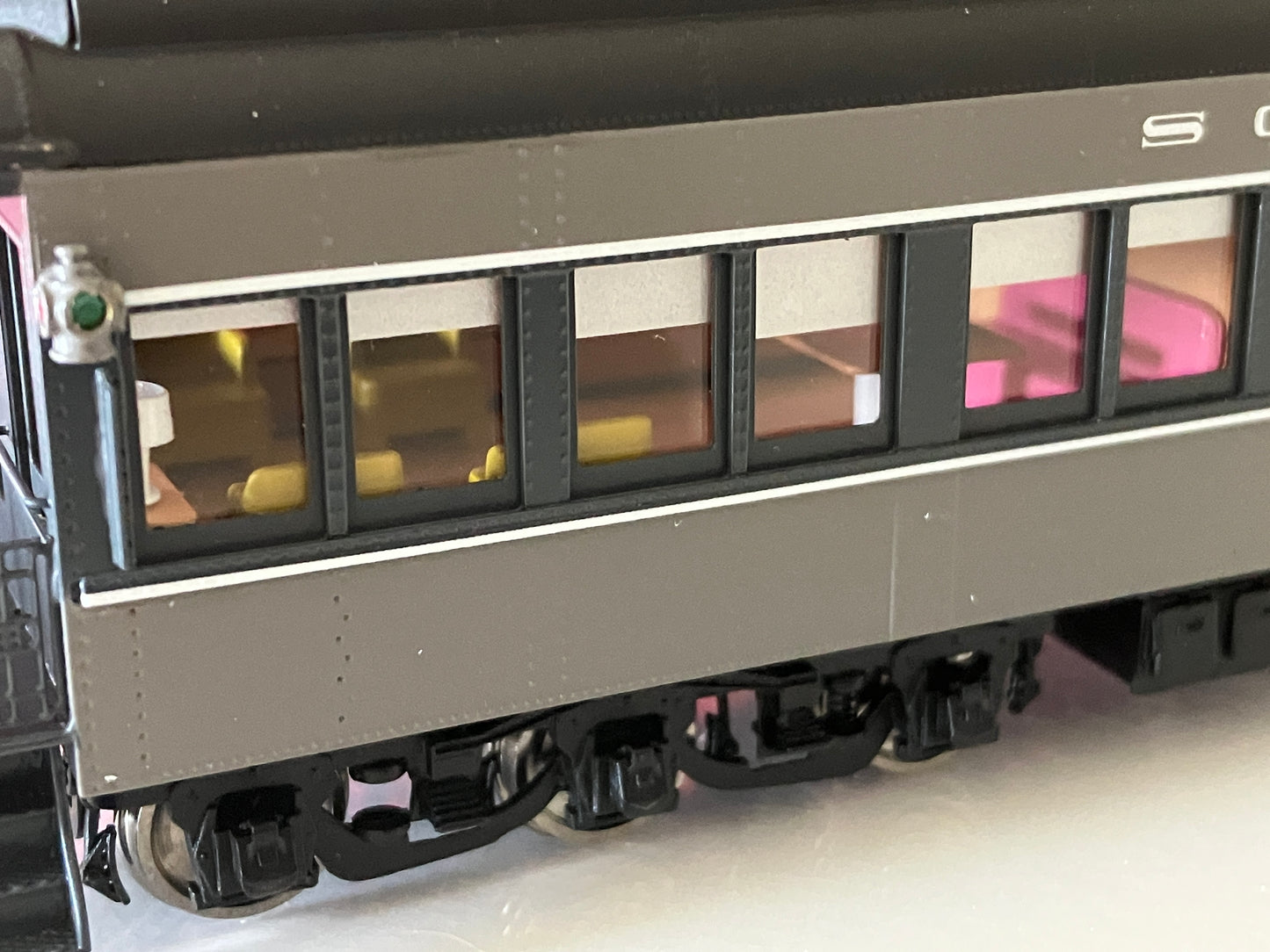 CY-0997.1 Southern Pacific #139 "Sacramento" Official Car, Two-Tone Gray (2024 Release)