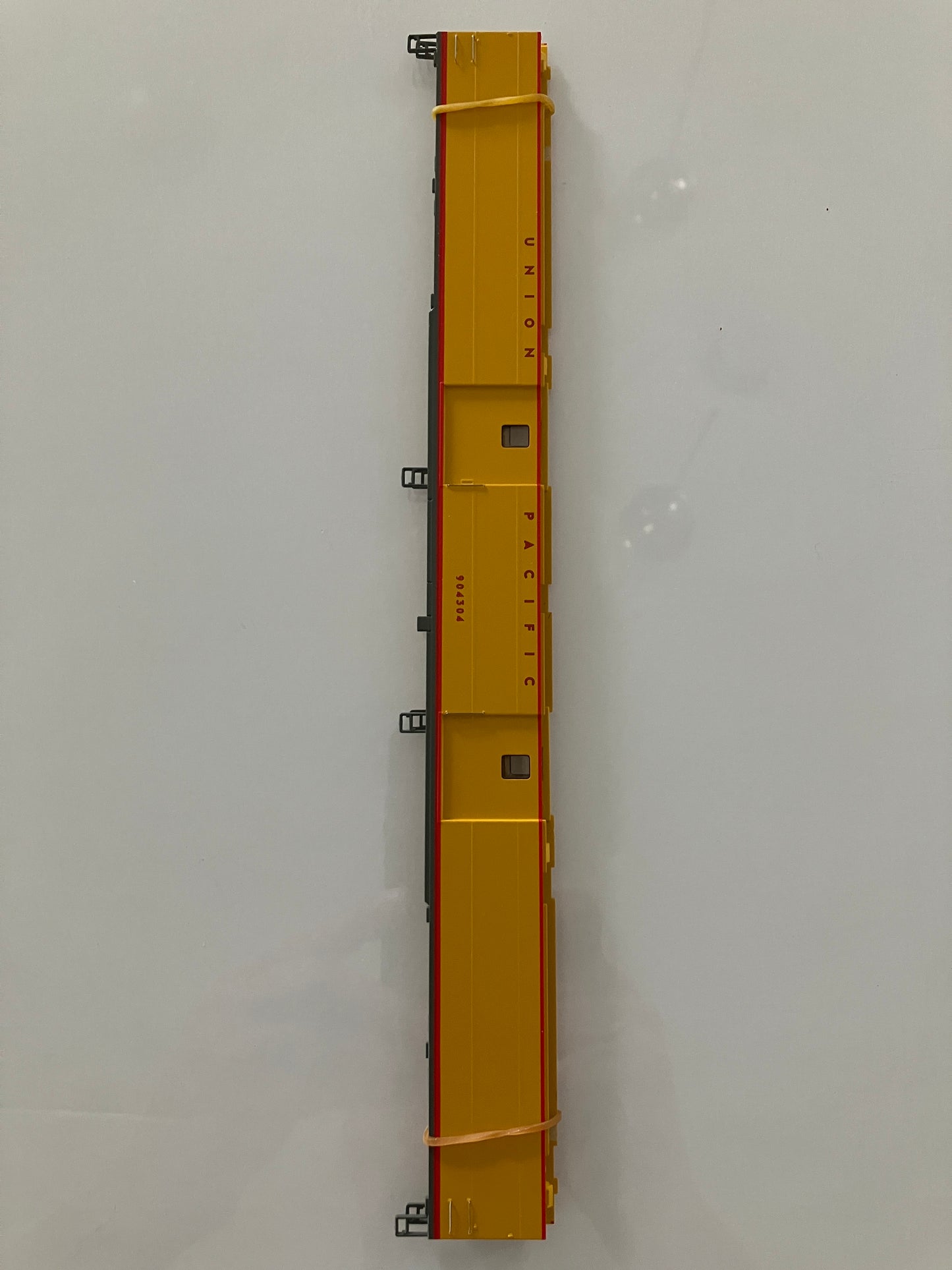 LSC002 Walther's Proto Union Pacific "Tool Car #904304" Carsides w/Glazing