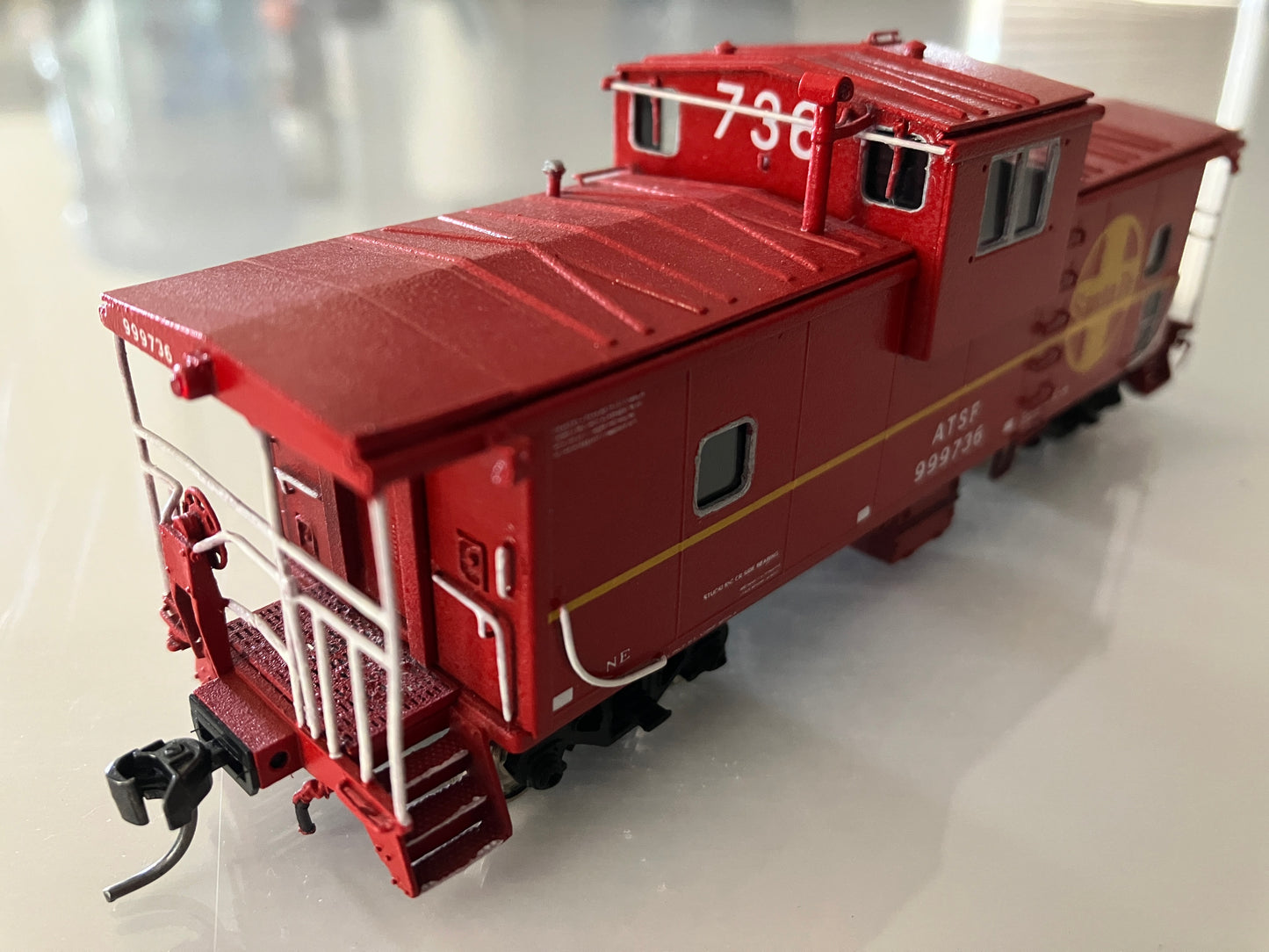 OMI-1112 HO ATSF CE-8 Wide Vision Caboose #999736 (Custom Painted)