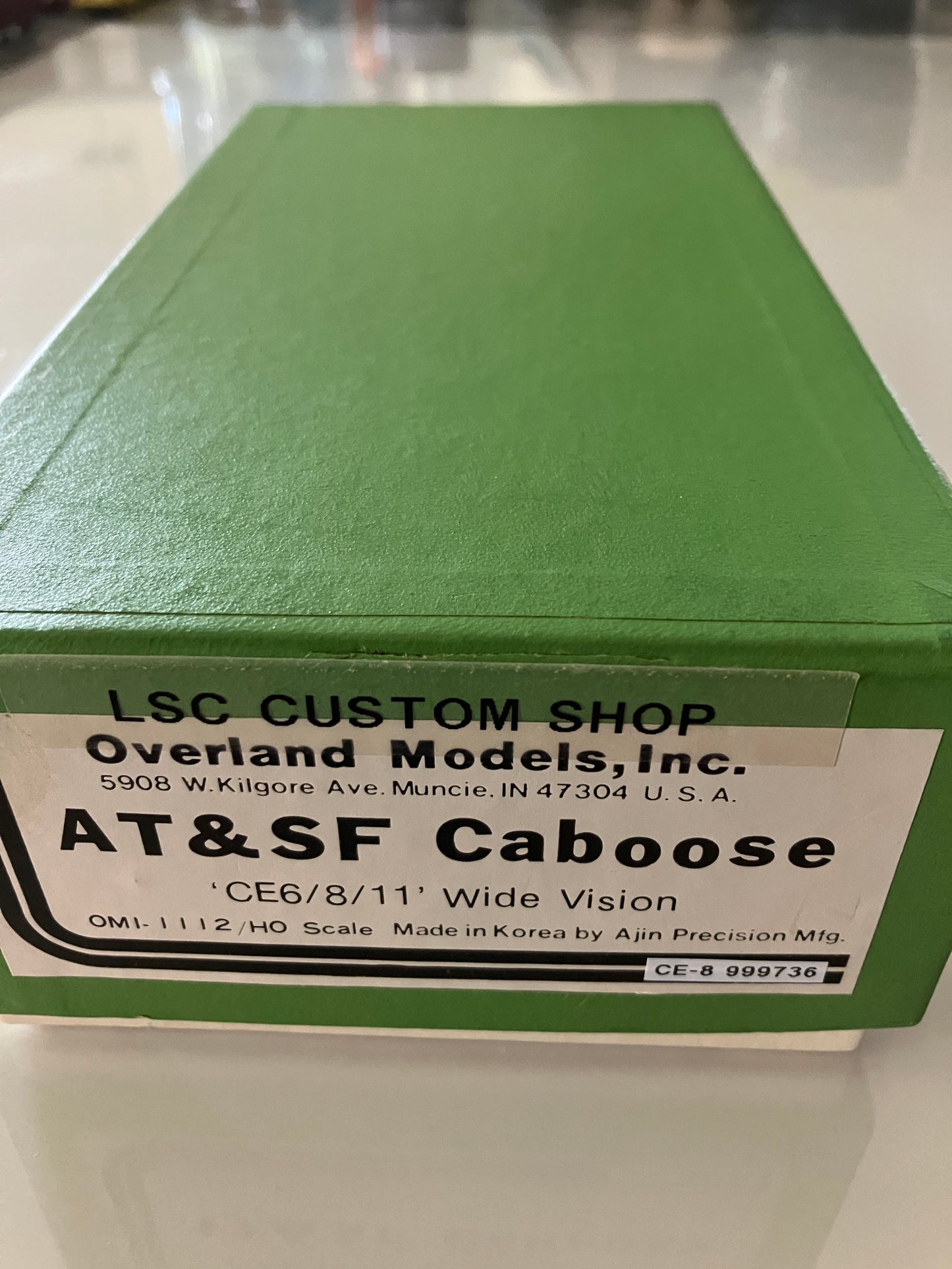 OMI-1112 HO ATSF CE-8 Wide Vision Caboose #999736 (Custom Painted)