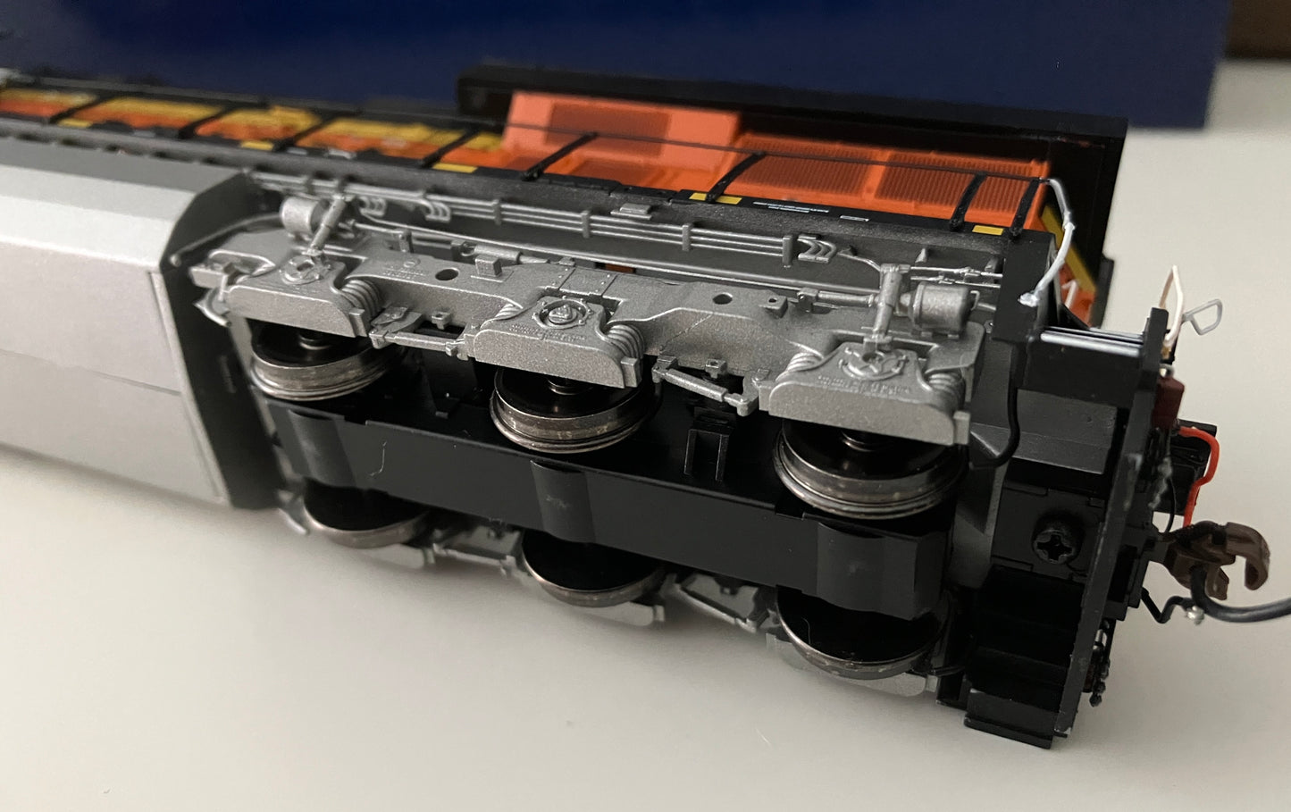 ATHG83109 Athearn Genesis ES44DC, BNSF #7627 w/DCC & Tsunami2 Sound