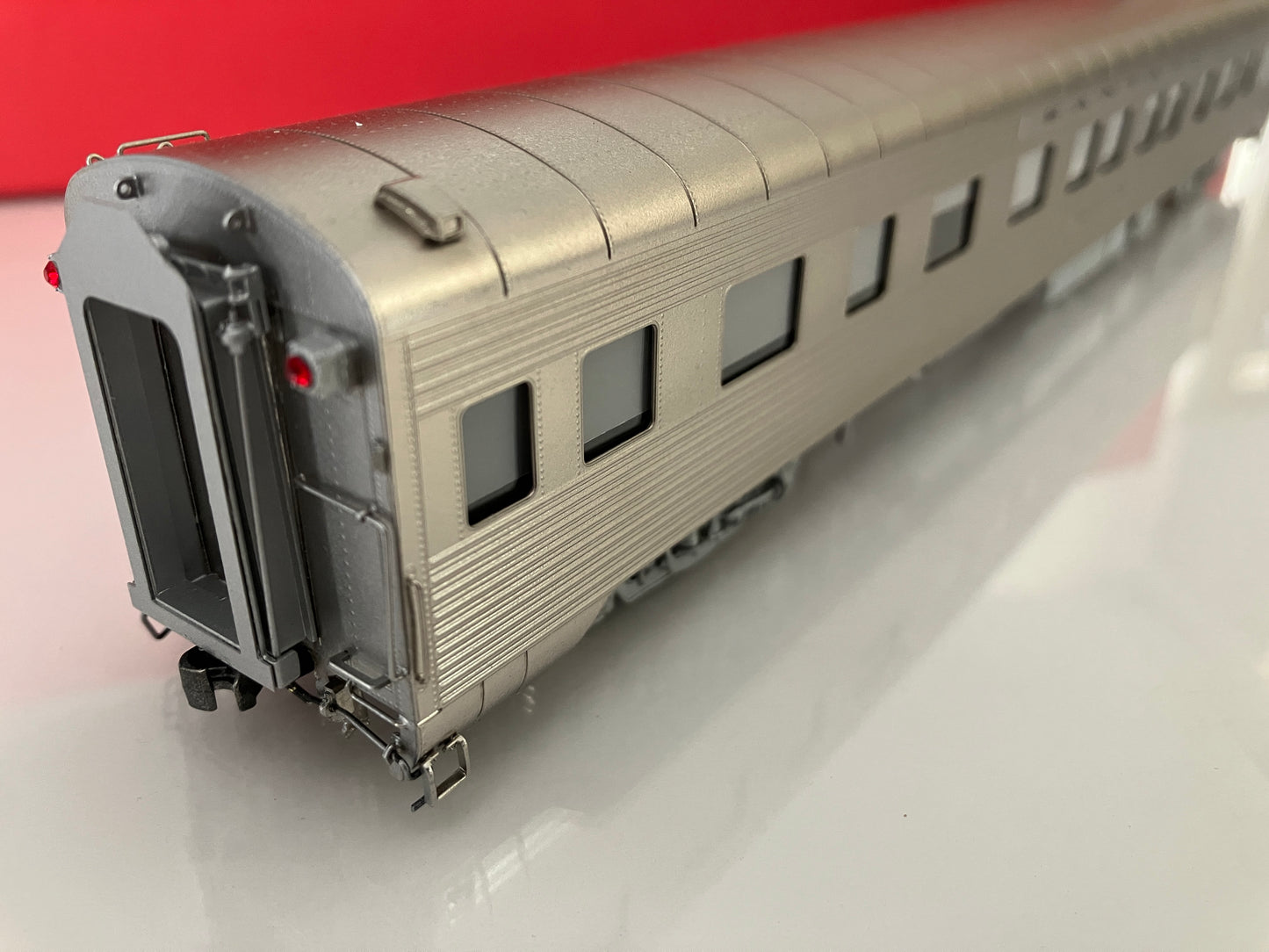 CY-1225 Santa Fe ACF 1950 4-4-2 Regal Sleeper, Business Car #67 "Regal Lark", r/b1981