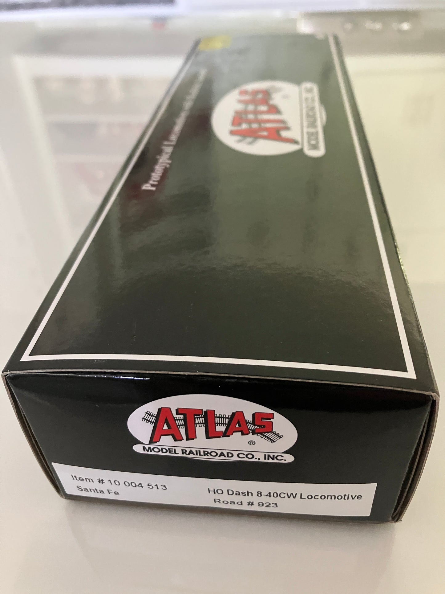 ATL10004513 Atlas Master Gold Dash 8-40CW, Santa Fe #923 w/DCC & ESU LokSound