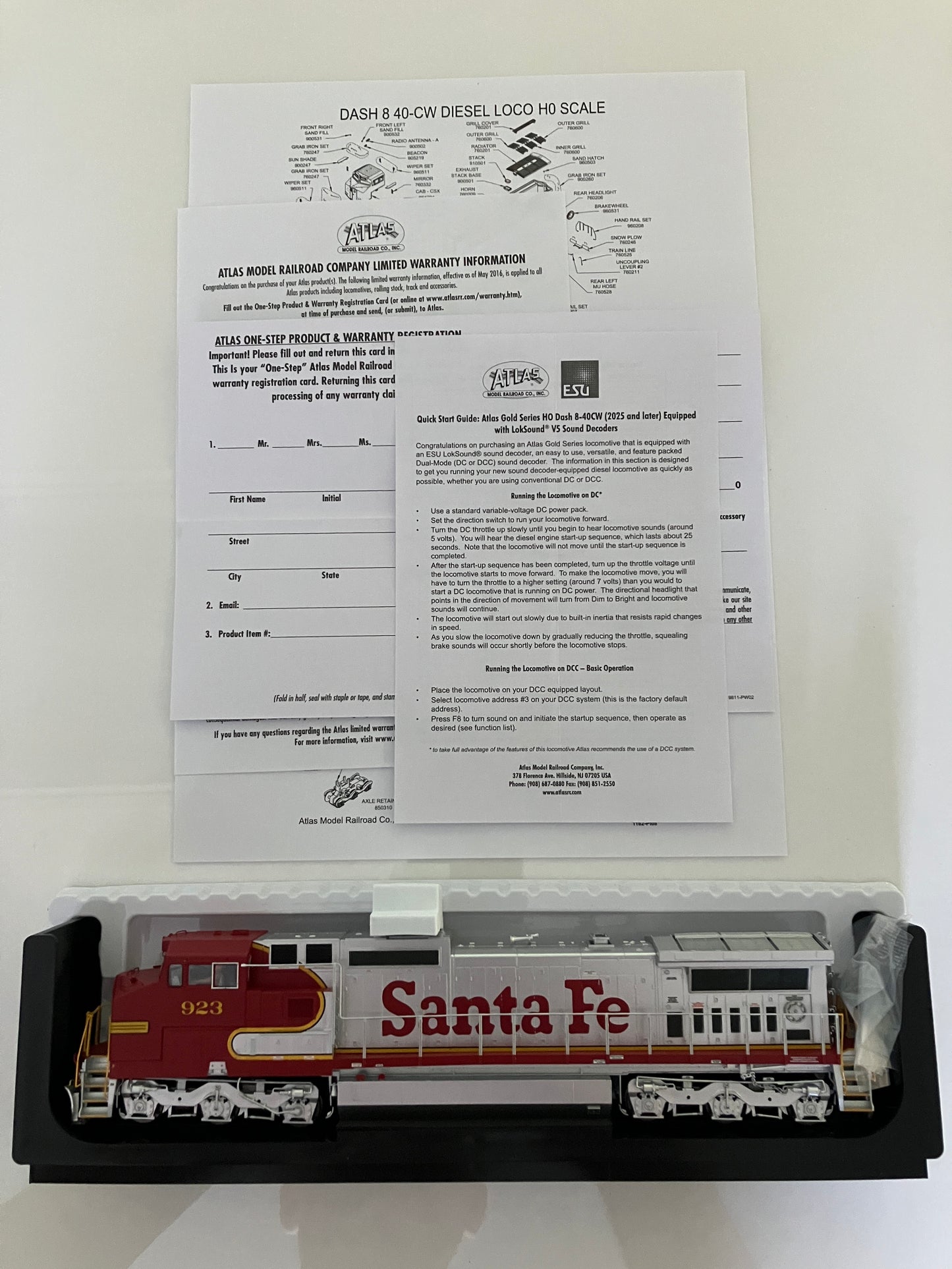 ATL10004513 Atlas Master Gold Dash 8-40CW, Santa Fe #923 w/DCC & ESU LokSound