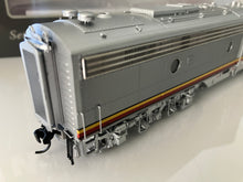 W920-42355 Walther's Proto EMD E8Am Locomotive, Santa Fe #85L w/Sound and DCC